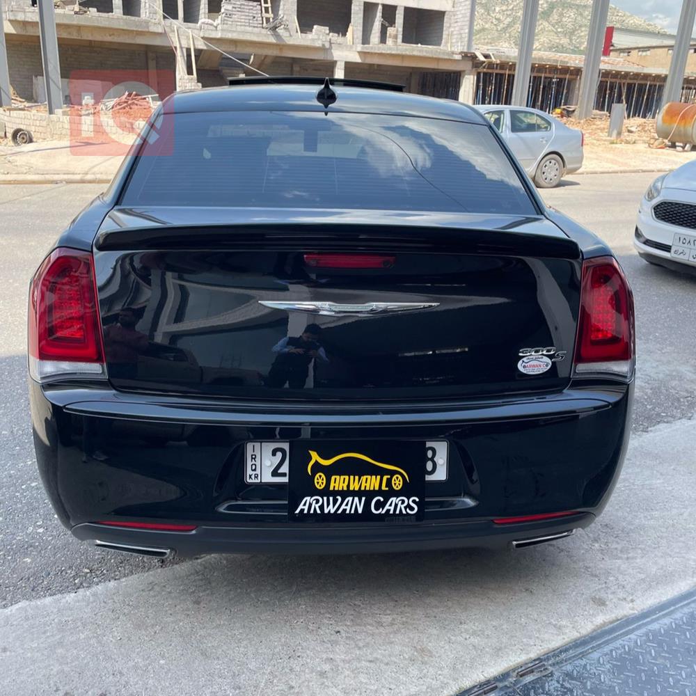 كرايسلر 300